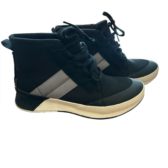 Sorel Shoes - SOREL Womens Out N About III Mid Sneaker Waterproof Black White 8.5